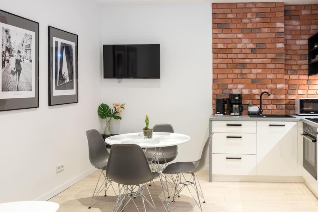 Apartament With Air Conditioning In The Heart Of Cracow Heart