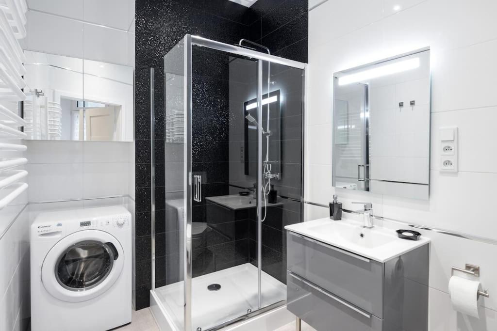 With Air Conditioning In The Heart Of Cracow Heart *